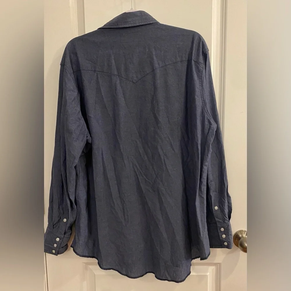 Wrangler Long Sleeve Western Shirt W/Pearl Snaps Size XL Blue Chambray Pockets - Picture 7 of 7